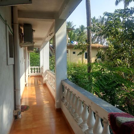 Red Lion Hotel Calangute Esterno foto