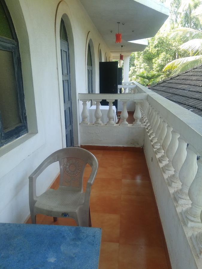 Red Lion Hotel Calangute Esterno foto